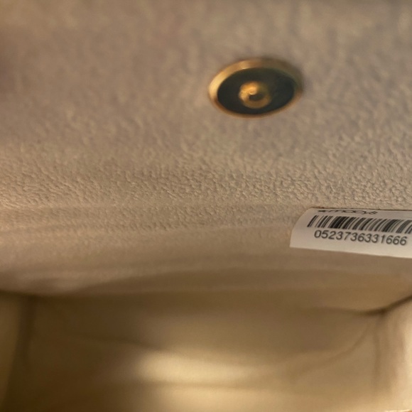 Tory Burch Sunglasses - Picture 5 of 12